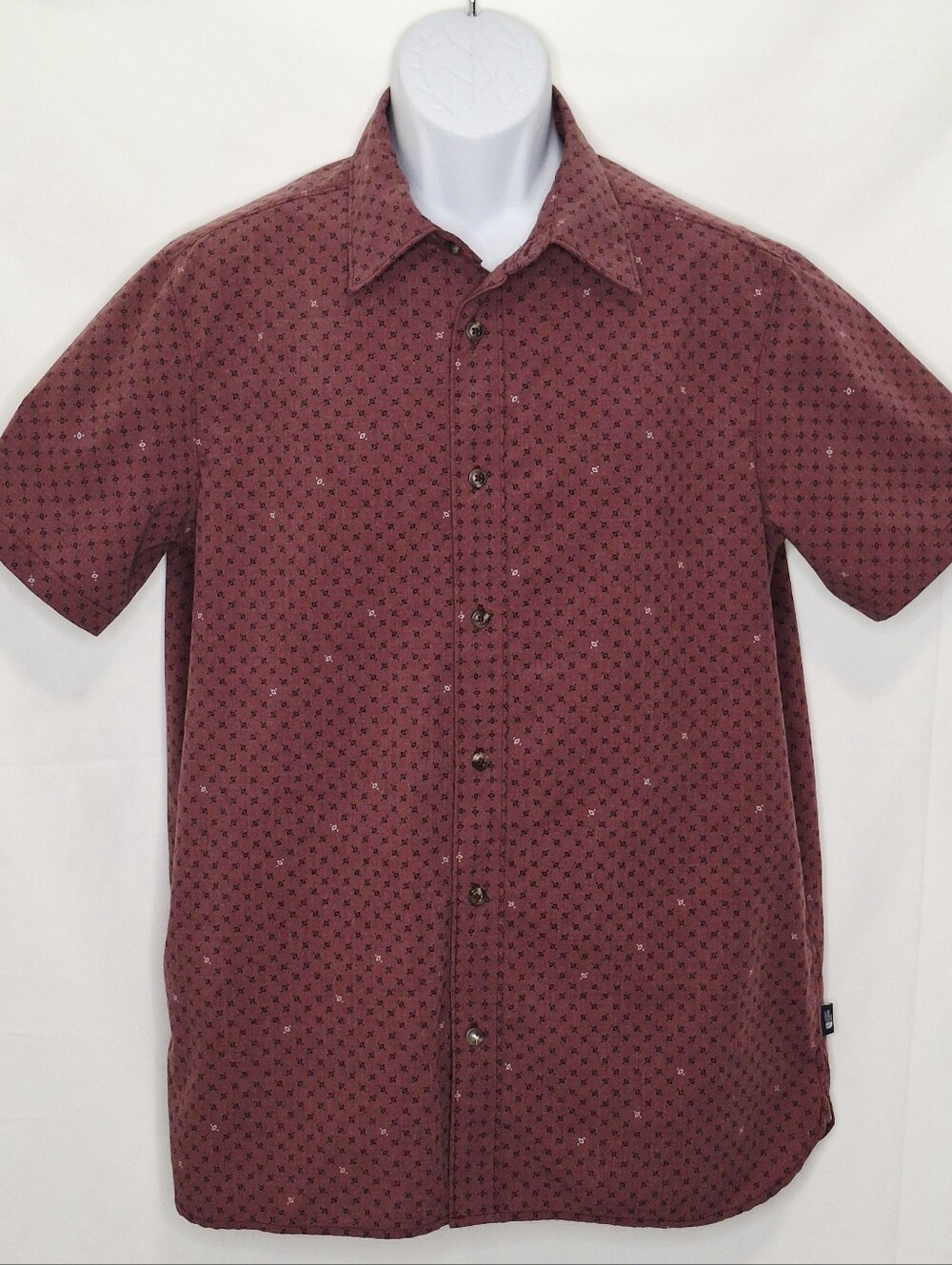 The North Face Men's Short-Sleeve Button-Down Shirt in Burgundy Microprint